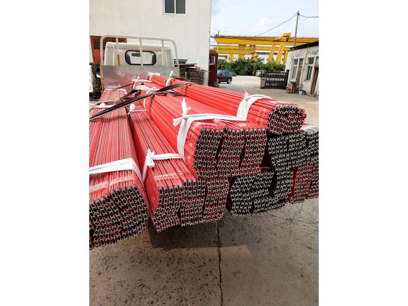 圣峰滑線發(fā)貨-新式4.5米新式單級(jí)線裝車發(fā)貨